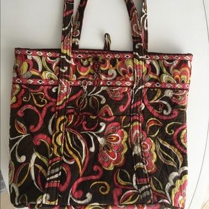 Vera Bradley quilted women’s tote